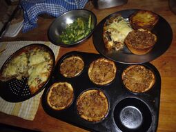 thumbnail of panzer burgers mit kraut and pizza.jpg