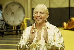 thumbnail of goldmember.jpg