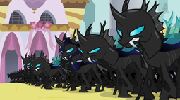thumbnail of 2375980__safe_changeling_a+canterlot+wedding_angry_armor_army_canterlot_changeling+armor_changeling+officer_changeling+swarm_fangs_scowl_screencap.png