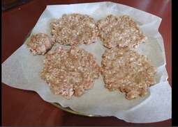 thumbnail of burgah.jpg