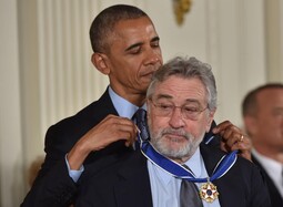 thumbnail of deniro obama medal.jpg
