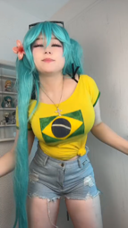 thumbnail of 7419731817206467872 Bailando 🥳 #hatsunemikucosplay #brazilmiku #hatsunemiku #vocaloid #vocaloidcover.mp4