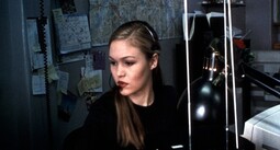 thumbnail of julia_stiles.jpg