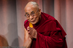 thumbnail of dalai_lama_bowing.jpeg