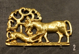 thumbnail of Plaque_depicting_animal_fight,_Xiongnu,_200-100_BC,_gold_-_Östasiatiska_museet,_Stockholm_-_DSC09562.JPG