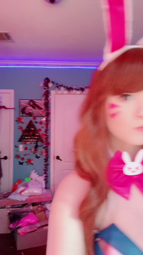 thumbnail of 7062825792891440430 I still don’t know #dva #cosplay#overwatch#cosplay_264.mp4