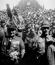 thumbnail of Hitler_1929_crop.jpg