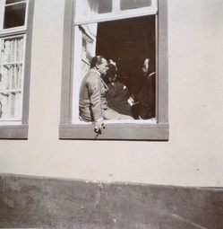 thumbnail of Grand Duke Ernst-Ludwig and Emperor Nicholas II in Friedberg, 1910.jpg