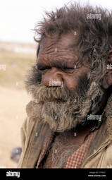 thumbnail of australia-aboriginal-man-C7TNCC-656895412.jpg