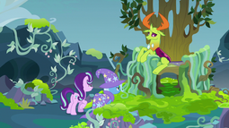 thumbnail of 448438__safe_starlight+glimmer_thorax_trixie_changedling_changeling_pony_unicorn_changeling+hive_changeling+king_female_king+thorax_male_mare_screencap_throne_.png