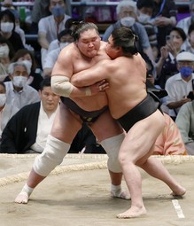 thumbnail of Teru-vs-Wakamotoharu-rearrange-bout.jpg