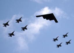 thumbnail of Valiant_Shield_-_B2_Stealth_bomber_from_Missouri_leads_ariel_formation.jpg