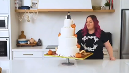 thumbnail of Cool+halloween+cake_5e0cf8_12009815.mp4