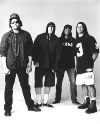 thumbnail of Suicidal Tendencies - Full band picture.jpeg