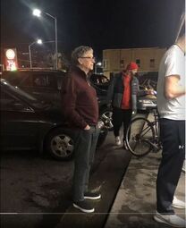 thumbnail of Bill Gates at Dicks Drive_2019.JPG