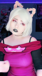 thumbnail of 1210 [Roxy Lalonde] (anyone even like barbies anymore).mp4