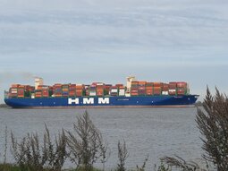 thumbnail of container-ship-7543307_1280.jpg