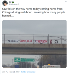 thumbnail of Screenshot_2019-11-21 Sol 🎬 on Twitter Saw this on the way home today coming home from Chicago during rush hour amazing ho[...].png