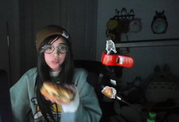 thumbnail of 1714184692745419.webm