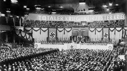 thumbnail of Sportpalast-Rede-v-Goebbels-Total-Krieg.jpg