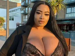 thumbnail of 0_PAY-WOMAN-SPENDS-£3000-A-MONTH-ON-TAILORED-CLOTHES-FOR-HER-BIG-BOOBS[1].jpg