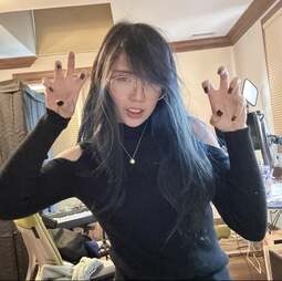 thumbnail of rawr.jpg