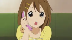 thumbnail of Yui_angry_at_the_phone.png