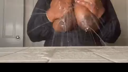 thumbnail of 1743350015050553.webm