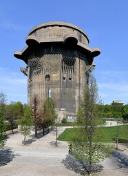 thumbnail of 526px-Wien_-_Flakturm_Augarten_(1).jpg