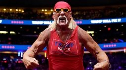 thumbnail of hulk-hogan3[1].jpg