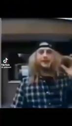 thumbnail of received_1428981305129629.mp4