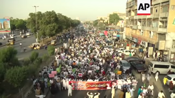 thumbnail of Extremist Islamists rally in Pakistan for death sentence for Christian woman.webm