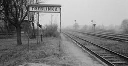 thumbnail of Treblinka_Bahnhofschild_1.jpg