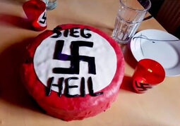 thumbnail of nazigeburtstagstorte.jpg