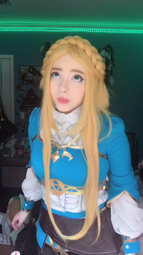 thumbnail of 991 [Zelda] (at first i was like).mp4