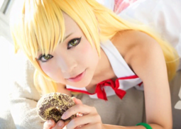 thumbnail of bakemonogatari-cosplay-shinobu-oshino-by-asae-ayato_3.png