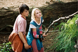 thumbnail of bridgetoterabithia_21.jpg