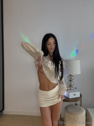 thumbnail of 960x1280_c3d6e6ee25e1316baaaa1309d8d1ac3b.jpg