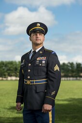 thumbnail of 1280px-U.S._Army_Reserve_Soldiers_in_Army_Service_Uniform_170725-A-TI382-0731.jpg