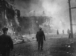 thumbnail of Москва после боев. Ноябрь 1917 года.jpg
