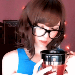 thumbnail of mei cup pour.gif