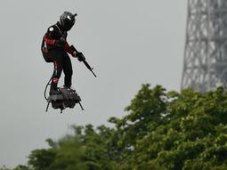thumbnail of hoverboard-france-military-flyboard.jpg