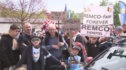 thumbnail of Screenshot 2025-04-18 at 12-28-38 Kleine Remcomania nog voor de start fans (en Silvio Proto) willen glimp opvangen van thuisrijder Evenepoel sporza.png
