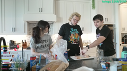 thumbnail of simply.mp4