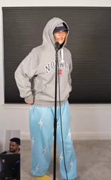 thumbnail of 1715202753771373.webm