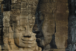thumbnail of Das_Lächeln_von_Angkor.jpg
