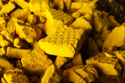 thumbnail of Yellow_Cake_Uranium_(14492248719).jpg