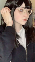 thumbnail of 7186853908310936838 I wanted to make the caption the little bow sound but didn’t know how to make it with letters- #kiyokoshimizucosplay #kiyokoshimizu #kiyokocosplay #kiyoko #haikyuu #haikyuucosplay .mp4