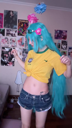 thumbnail of 7407899644350434565 HATSUME MIKI BRASILEIRA TOMAAA🇧🇷 💥💥💥  #hatsunemiku #hatsunemikucosplay #hatsunemikubrasil #brazillianmiku #brazil #brasil #miku #mikucosplay-264.mp4